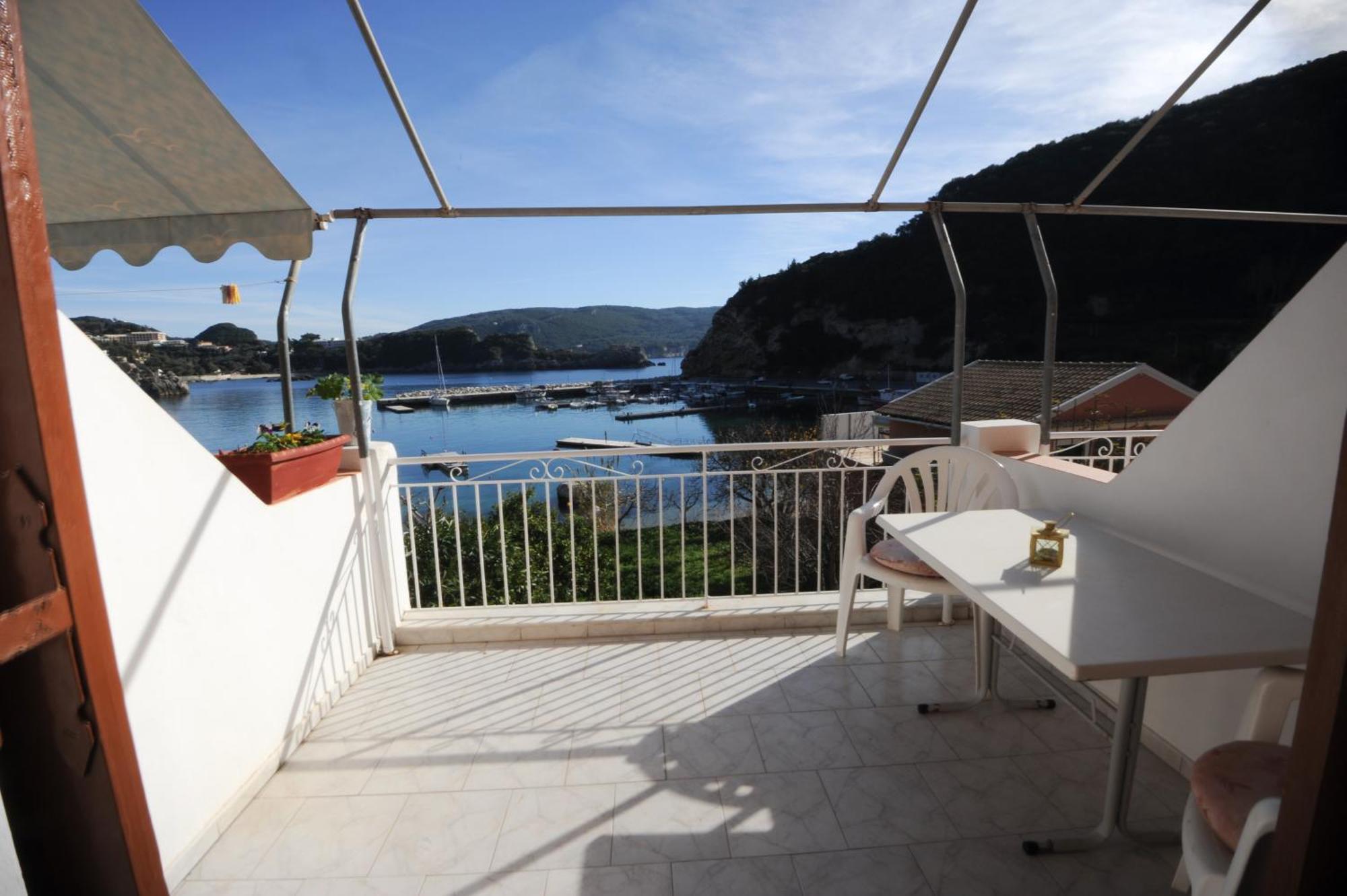 Molos Beach Apartments Paleokastritsa Buitenkant foto