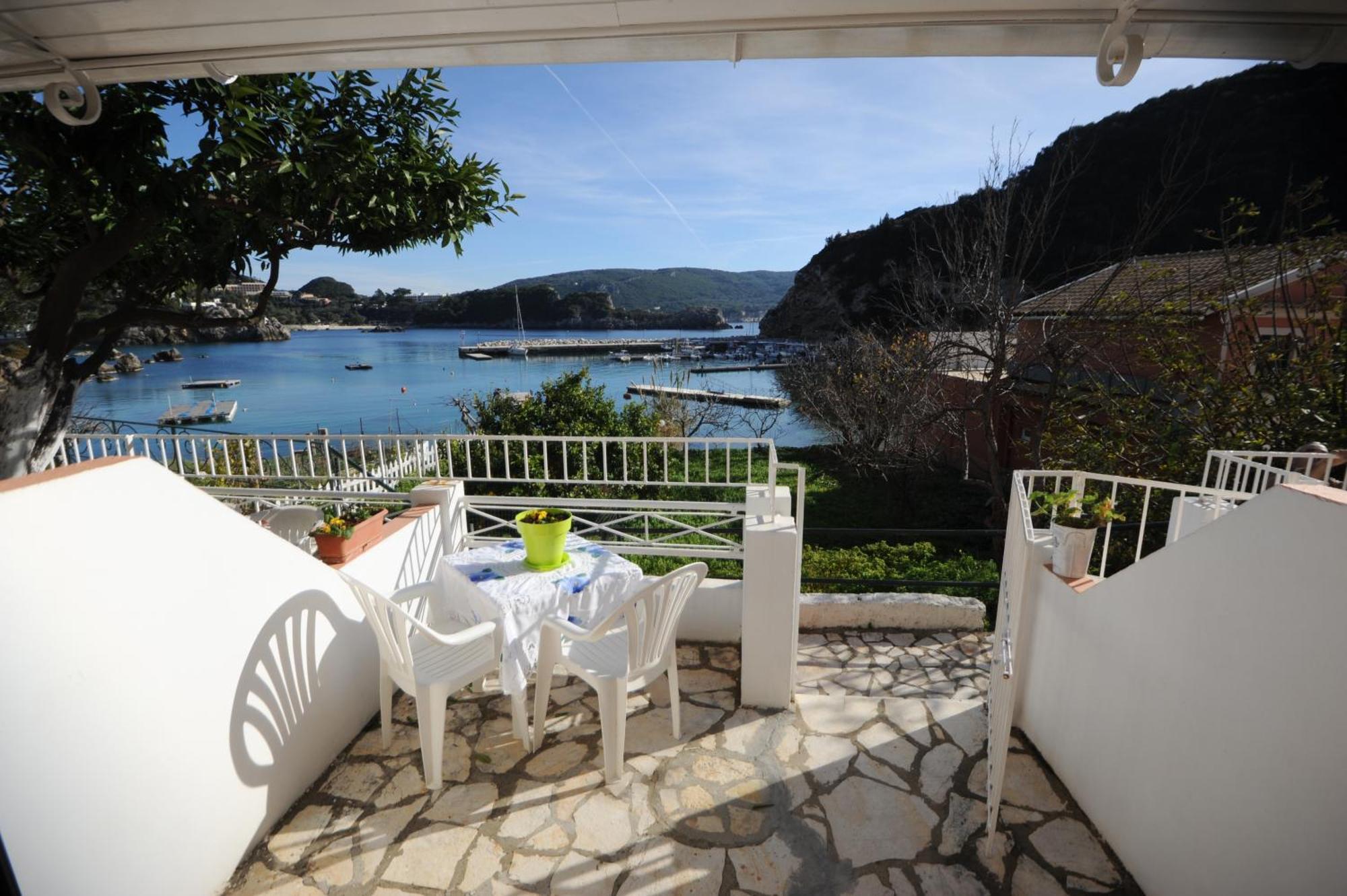 Molos Beach Apartments Paleokastritsa Buitenkant foto