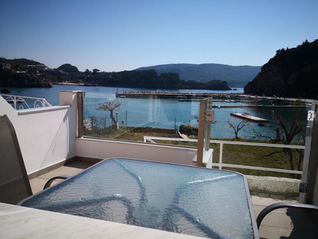 Molos Beach Apartments Paleokastritsa Buitenkant foto